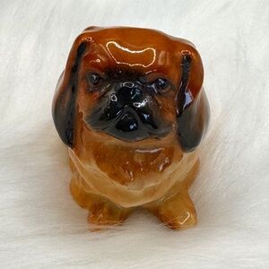 Royal Doulton Bone China Pekinese Dog Sitting Figurine K6